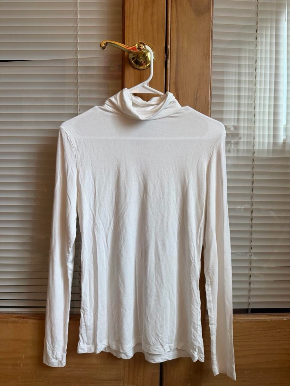 Cuddl Duds White Turtleneck Long-Sleeve Shirt